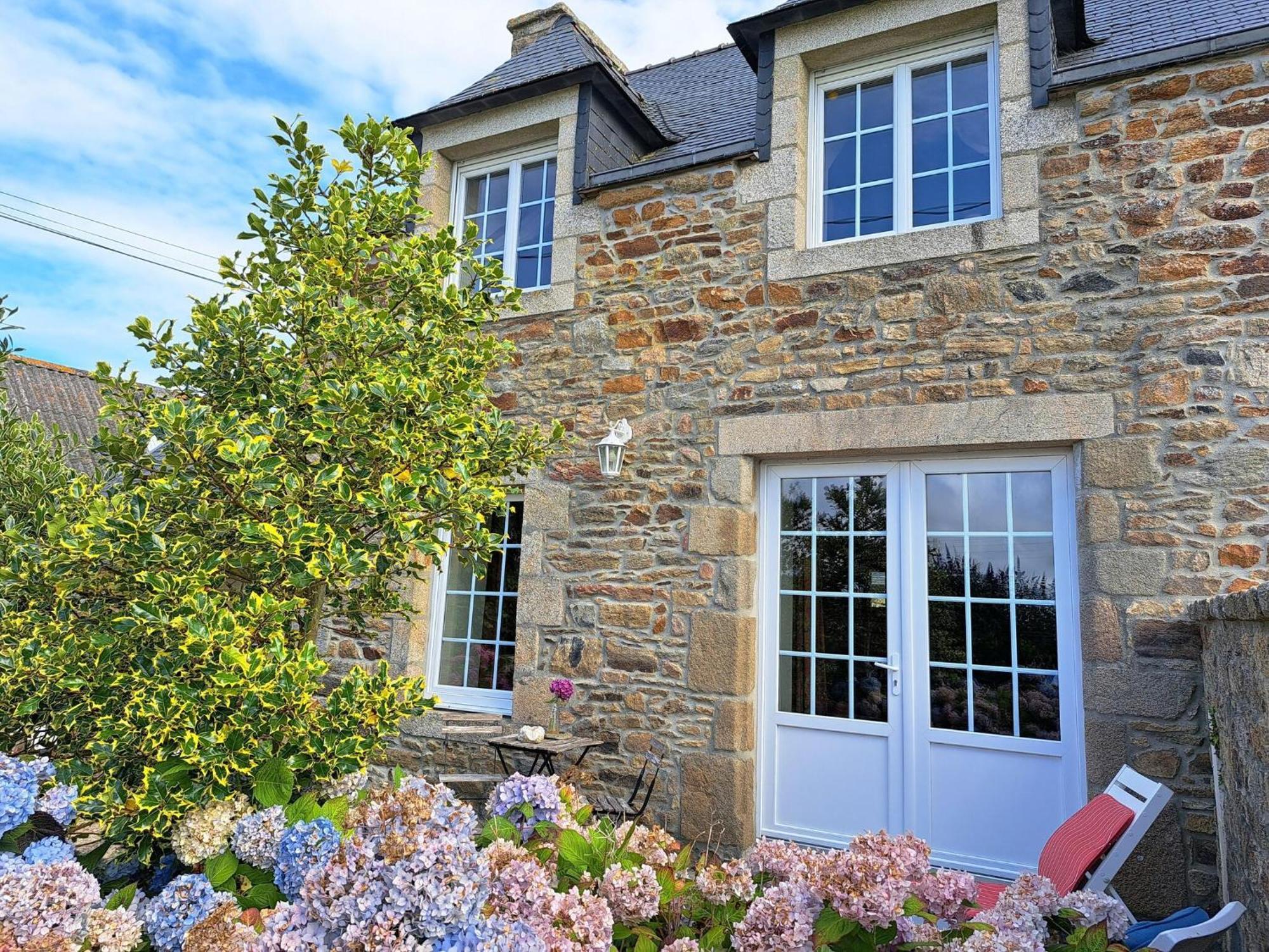 Natural Stone House Close To The Sea, Lannilis エクステリア 写真